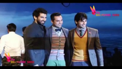 Abhay Deol, Sidharth Malhotra and Aditya Roy Kapoor at Blackberry Sharp Night