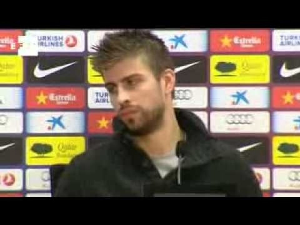 Pique says Messi has stolen his heart, picks Argentine for Ballon d'Or