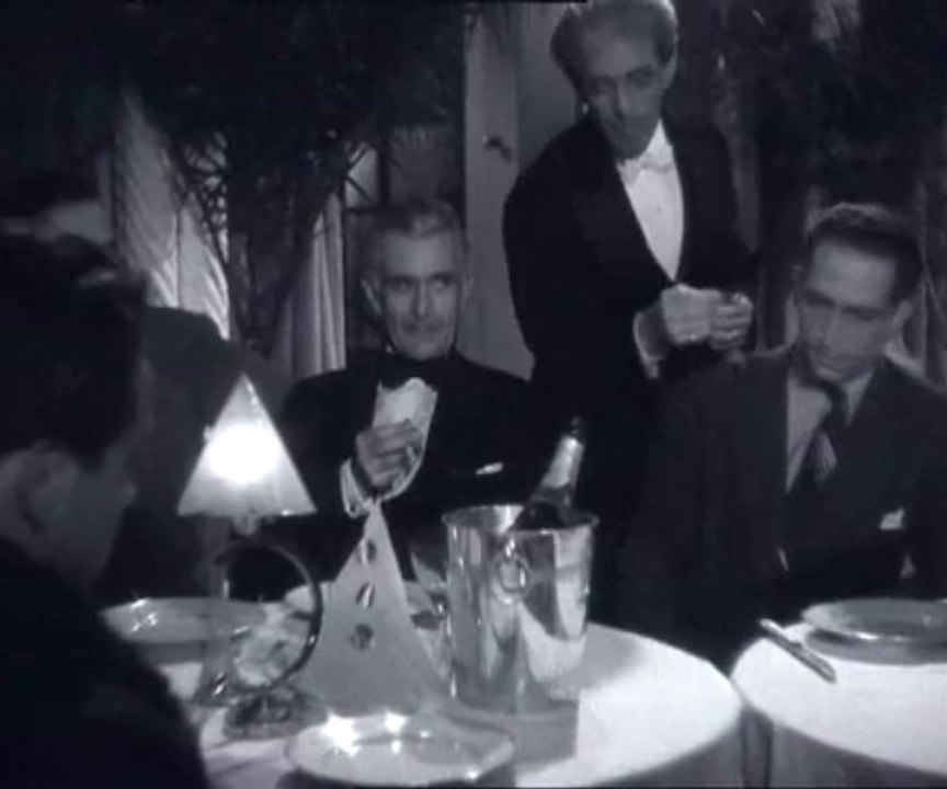 Edith Piaf  ♫♪¨*•  La vie en rose •*¨*•♫♪  1954