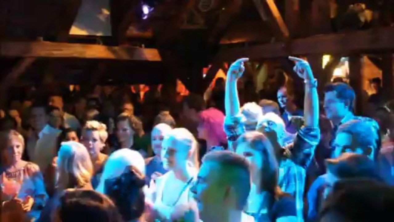 Partystimmung mit Tim im Stadle