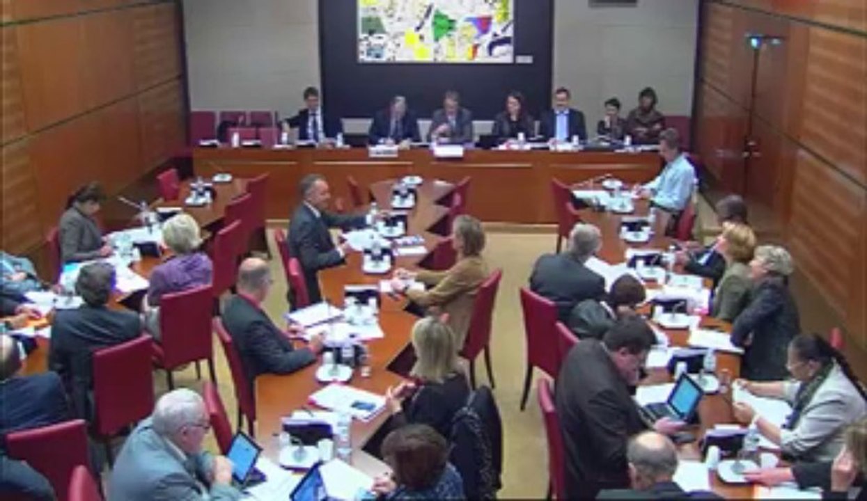 Relations entre mouvement sportif et Etat