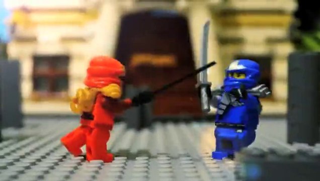 Two Lego Ninjas fighting in amazing stop motion!! Ninjago - Jay VS Kai