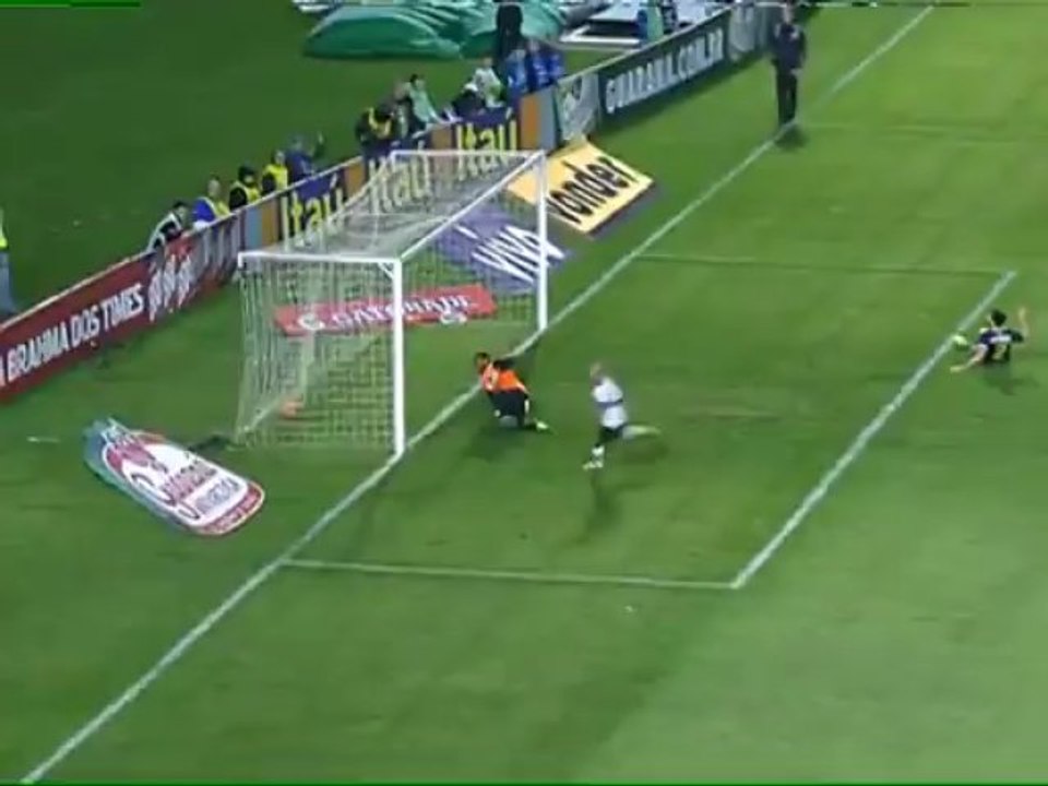 Coritiba detona o Santos no Couto Pereira