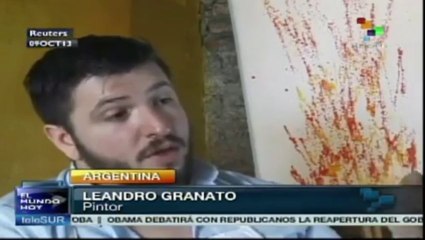 Pintor argentino Leandro Granato muestra su forma de hacer arte
