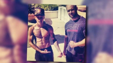 Justin Bieber muestra su torso tonificado en Instagram