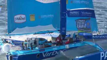 Le chavirage de Virbac Paprec 70 vu d'hélicoptère