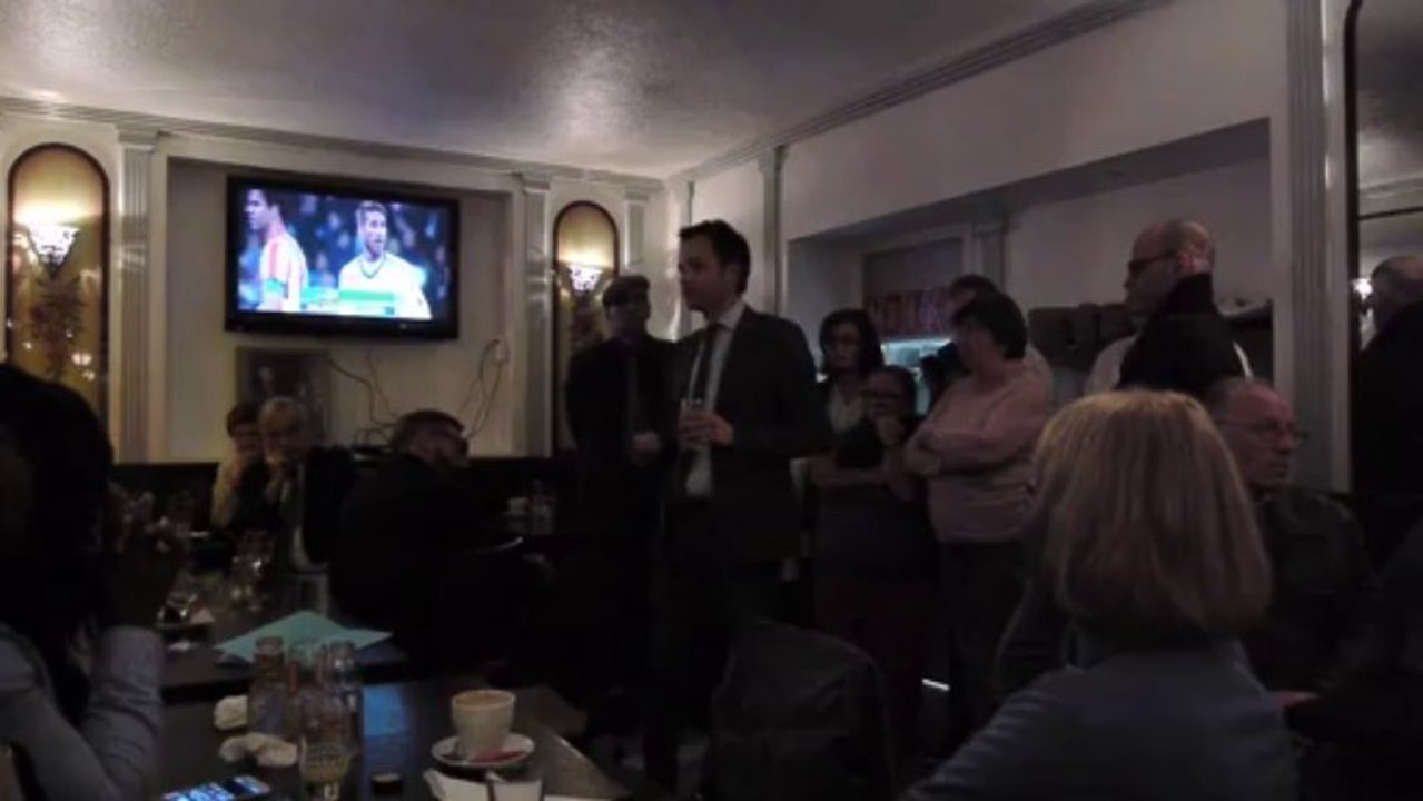 Réunion d'infos de l'Association V.U.E.N.I. "pour Carla Bruni Sarkozy et Nicolas Sarkozy" - section de Paris Extrait N°2