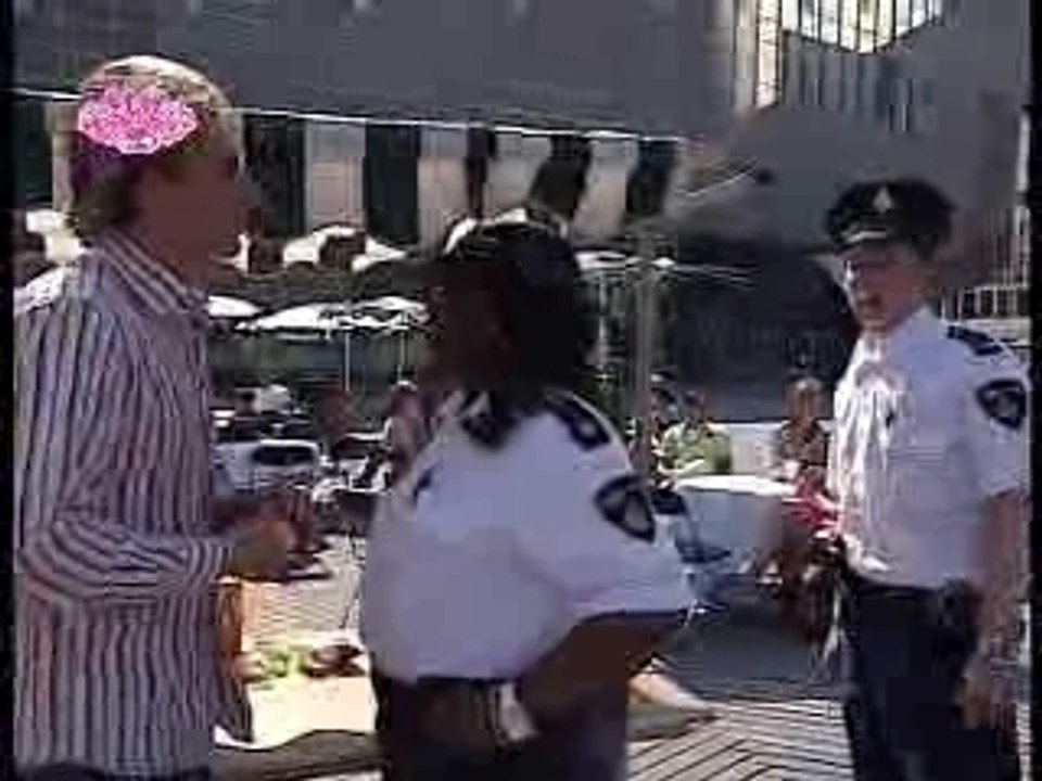 Rutger haalt de krant