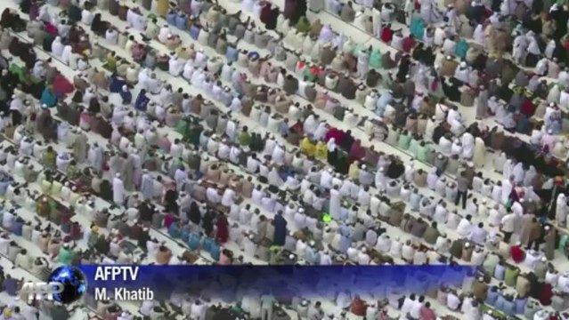 Pilgrims flock to Mecca for hajj despite virus concerns