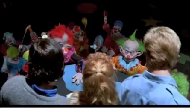 Some Canadian Critic -Killer Klowns review