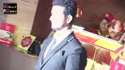 Celebrities At Premier | 'War Chhod Na Yaar' - New Hindi Movie | Latest Bollywood News