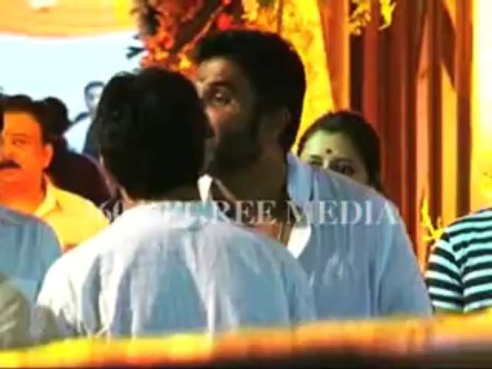 Mata Ki Chauki's Sanjay Dutt- Sunil Shetty at Sanjay's House For Mata Ki Chauki