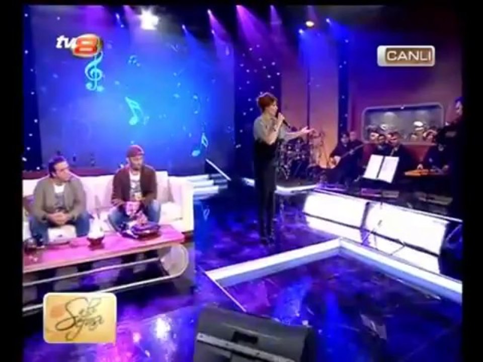 ZARA DAHA SENDEN GAYRI AŞIK MI YOKTUR CANLİ