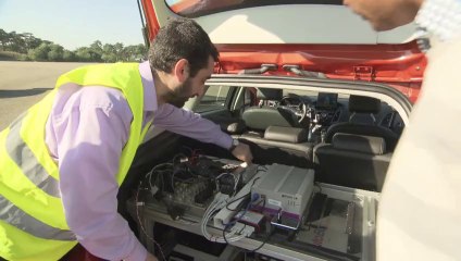 Le prototype Ford de voiture autonome évite les accidents