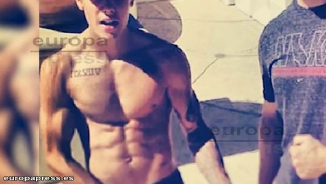 Justin Bieber y sus músculos