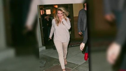 Kim Kardashian Takes a Baby Break For Dinner With Khloe