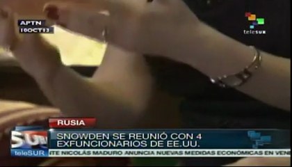 Cuatro estadounidenses se reúnen con Snowden en Rusia