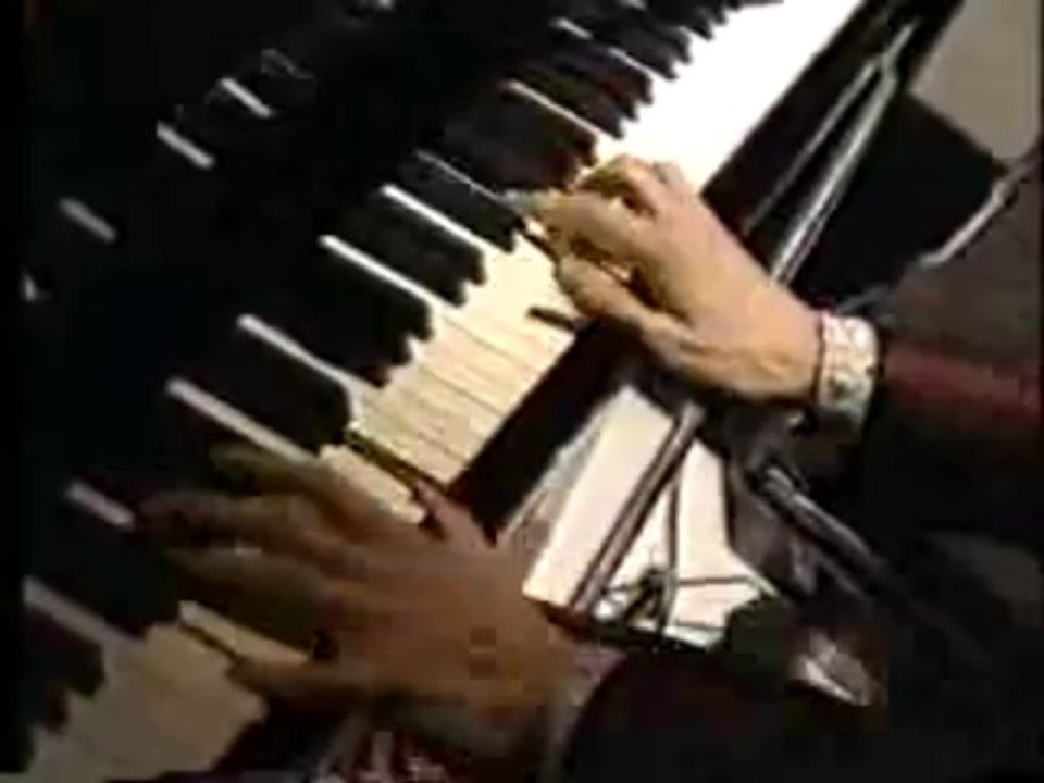 Hum a Tune~1997年LIVE