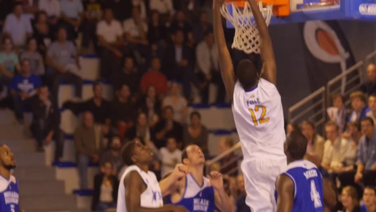 24 sec, PB86 : Dunk de Fall Vs Boulazac (2013-2014)