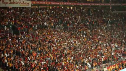 Galatasaray - Mersin İY " fenerbahçe köpeğine ! "