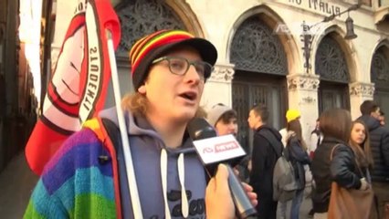STUDENTI IN CORTEO: OCCUPATA L'ACCADEMIA
