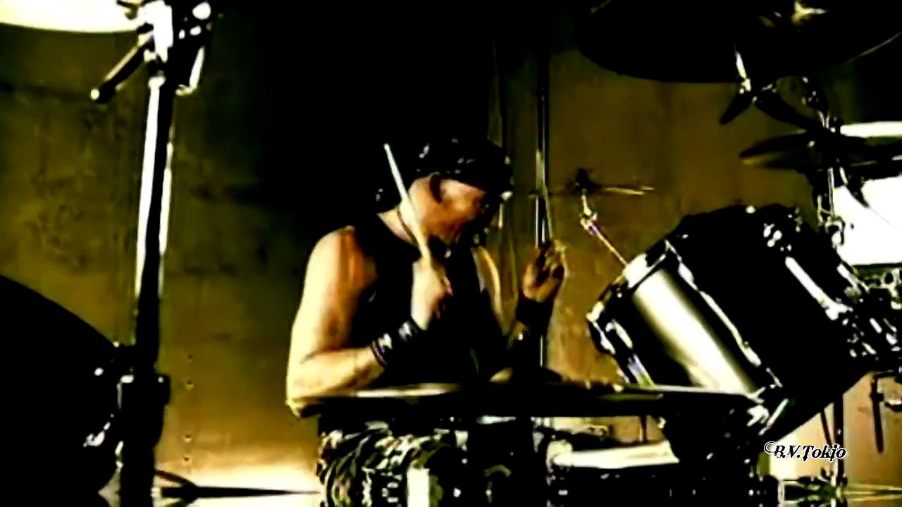 FIREWIND - Falling To Pieces