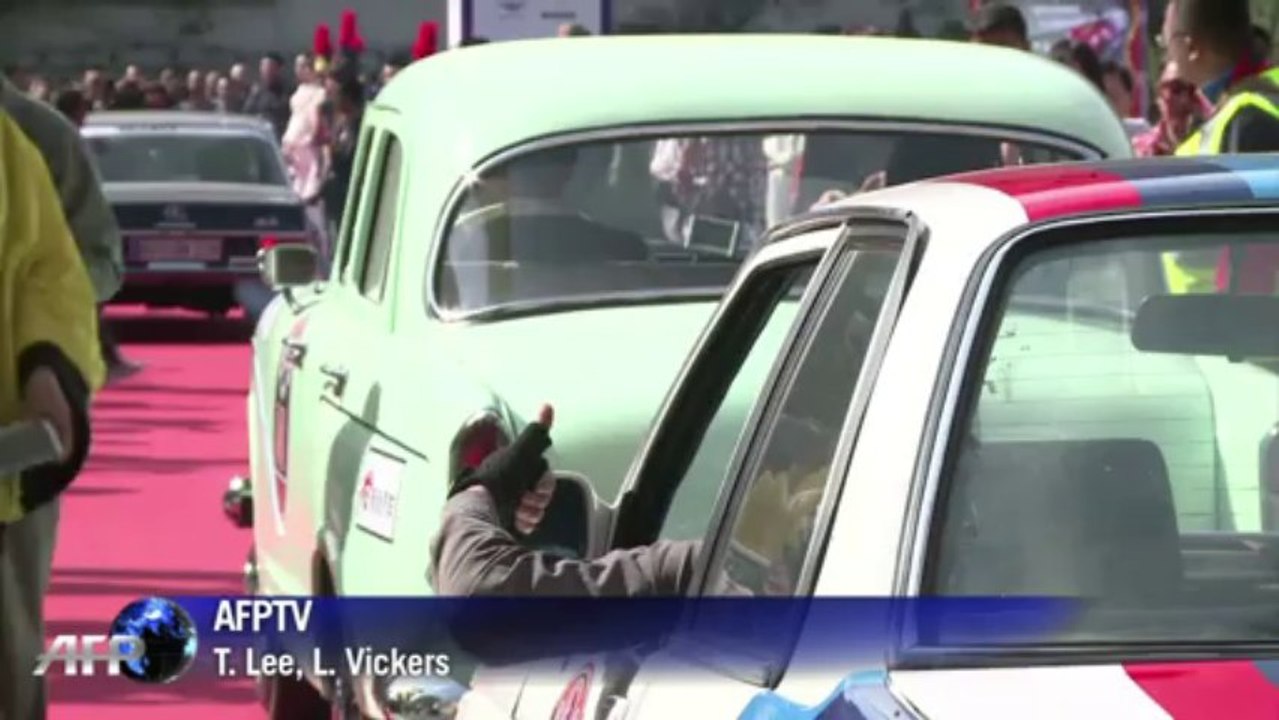 Classic Cars Challenge kicks off at Great Wall of China