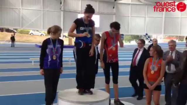 Inauguration du stadium Pierre Quinon - Le nouveau stade d'athlétisme couvert séduit les champions