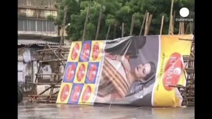 Mass evacuations as Cyclone Phailin strikes eastern India