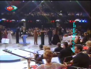 TRT TSM KORO-Şarkı Demeti (1-Ey dilber-i işvebaz 2-Sana bir buse 3-Sarı kurdelem)