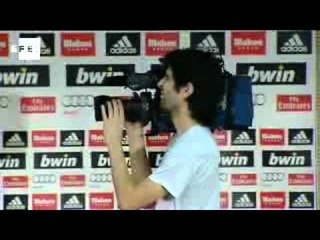 Mourinho looks to lighten squad before deadline closes