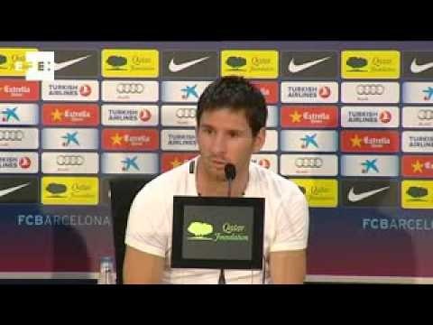 Leo Messi believes Xavi or INiesta should win Ballon d'Or