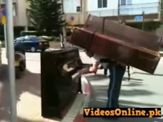Impressive Way to Carry a Piano
