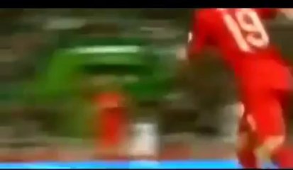 Ronaldo'dan şok hareket! Hakemin gözü önünde...