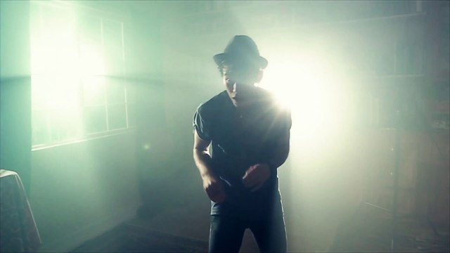 Macklemore & Ryan Lewis - Can't Hold Us (Max Schneider & Kurt Schneider Cover)