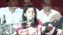 Drshika Advani Sings Sindhri Munhiji Amar