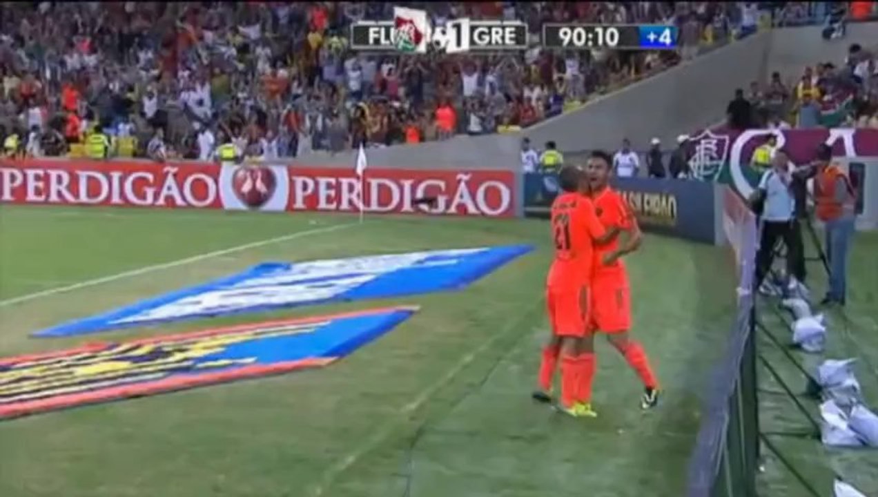 Brasileiro: dusel-last-minute-ausgleich in unterzahl