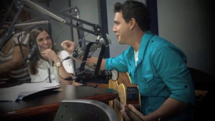 ALBERTO ROSS EN LA GALERIA CON GLADYS RODRIGUEZ