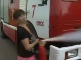 Comment ( ne pas ) utiliser un extincteur _