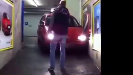 Il n'aurait pas dû garer sa voiture ici