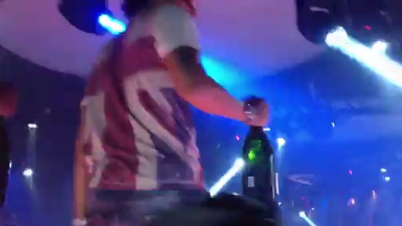 Les Diables rouges fêtent leur qualification au Fiesta Club de Liège 3