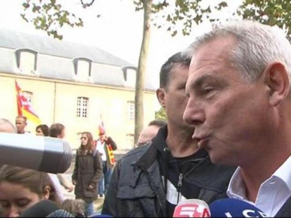 Les syndicats dans la rue contre la réforme des retraites et les plans sociaux - 15/10
