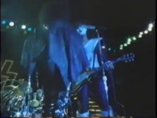 Dr_Fukk_Commentary_On_Kiss_Meets_The_Phantom_Part_4