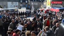 Guingamp. L'équipe d'En Avant en dédicace à la foire Saint-Michel