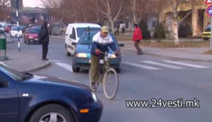 17H KIKI  NOVI IMINJA NA PLOSTADI I ULICI VO SKOPJE   14 10 2013