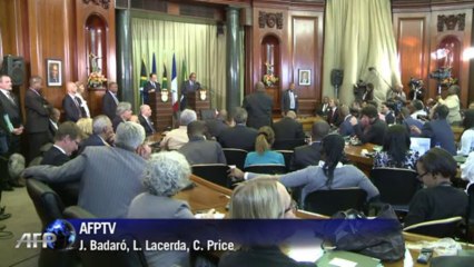 Presidente francês anuncia parceria com África do Sul