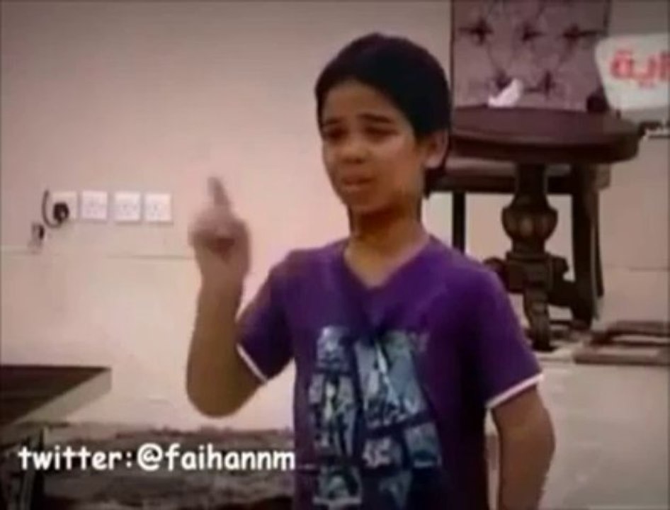 ‫لا يسمع ولا يتكلم-انظروا ماذا يتمنى ... مؤثر جدا‬
