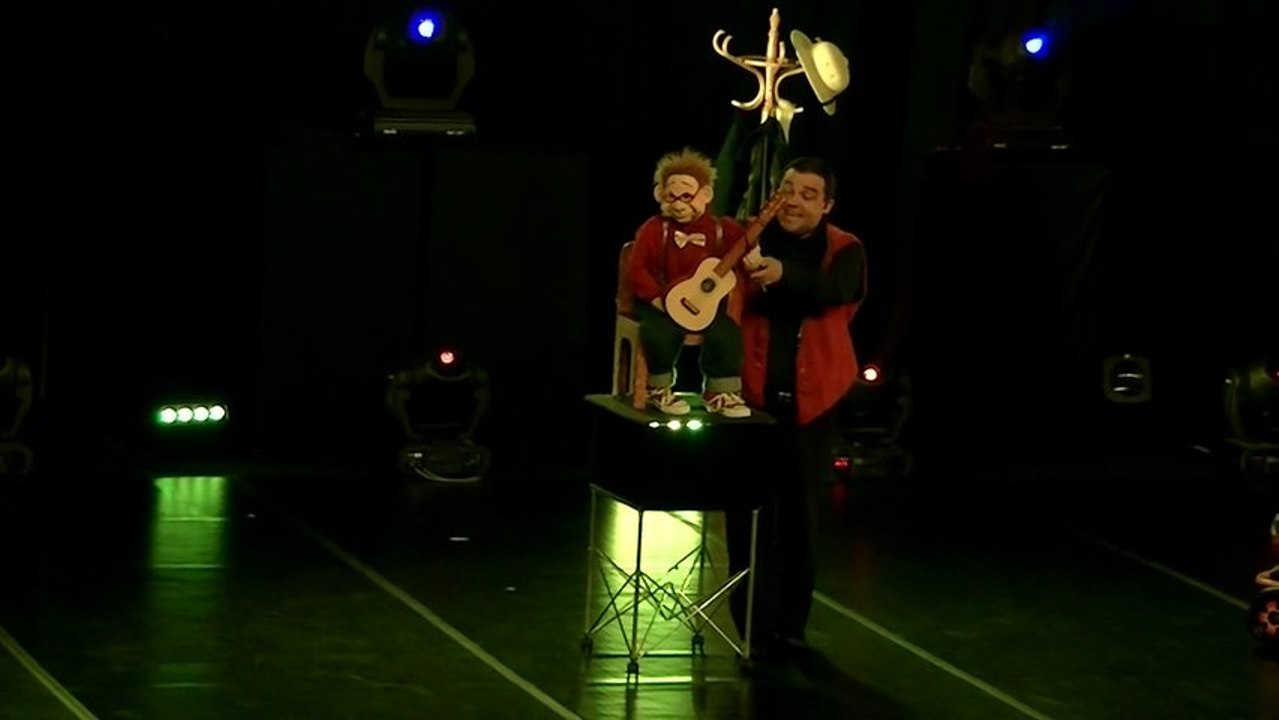 Mille et une Voix_Spectacle de ventriloquie présenté par Bibischott_[HD 1080p]