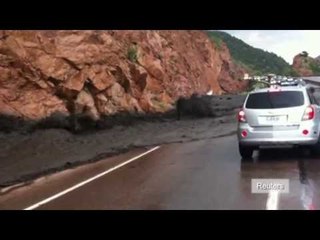 Colorado flash flood video shows car washed away