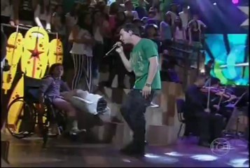 AH 1210 03 DI ASSUSTA MENINA